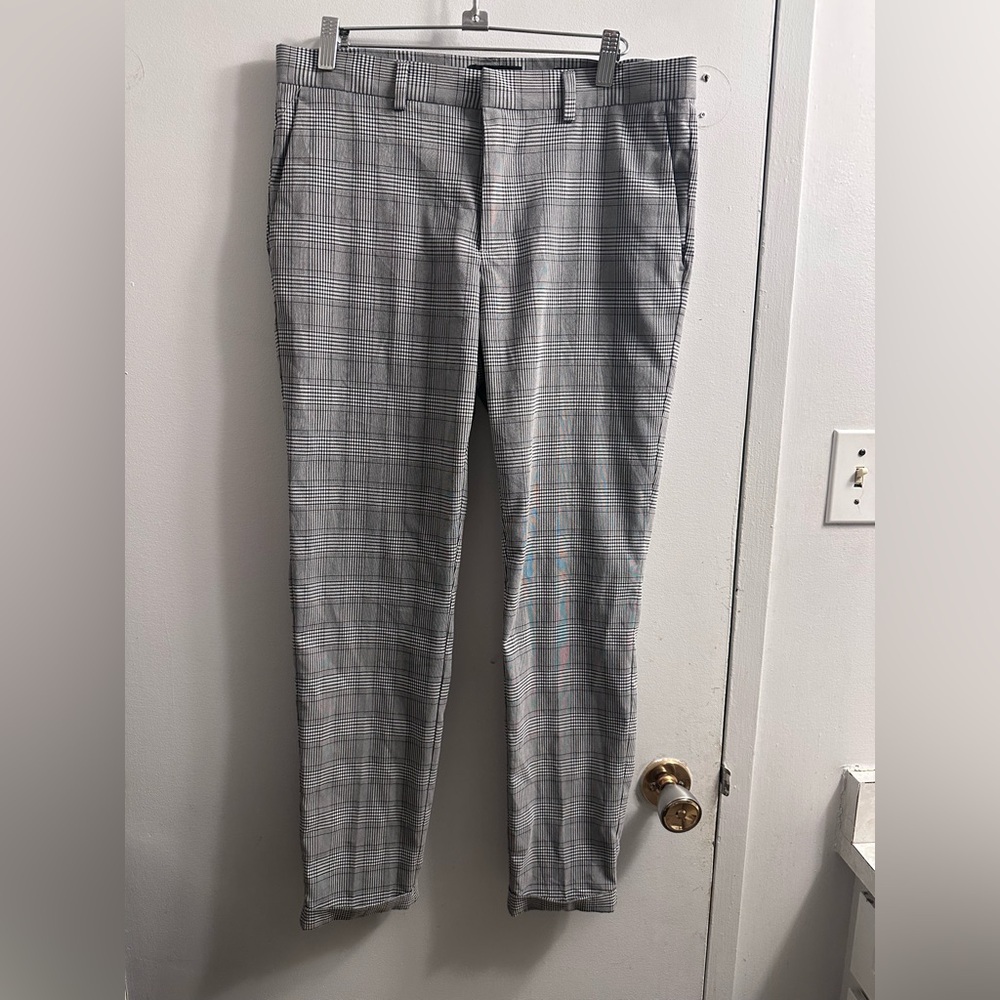 Women’s Gray Plaid Pants